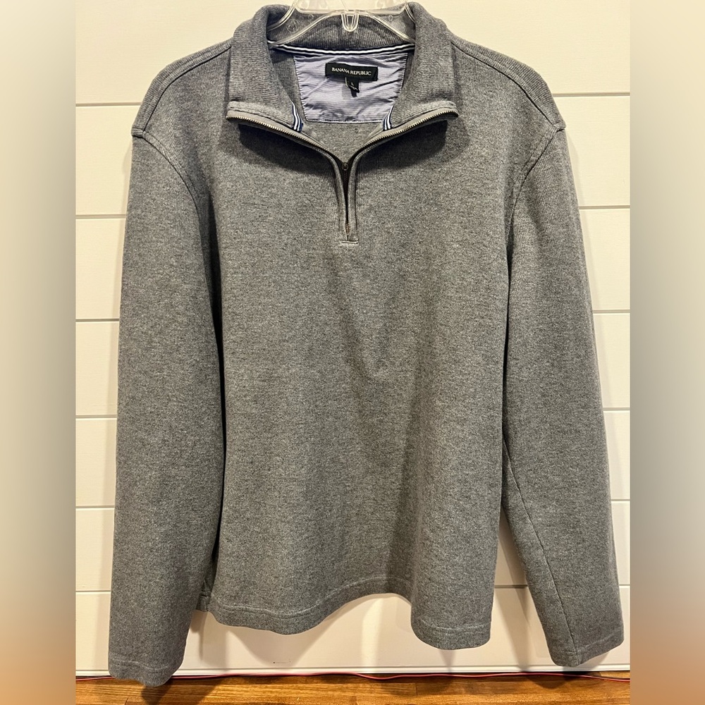 Banana Republic golf style half zip